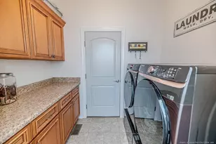 172 Canyon Creek Dr, Sanford, NC 27330 - Photo 20