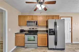 5262 Marvin Dr, Spring Lake, NC 28390 - Photo 6