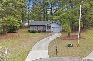 207 Cobblestone Ct, Raeford, NC 28376 - Photo 4