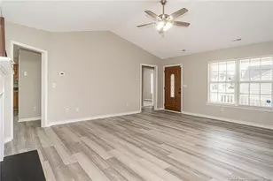 1229 Locks Creek Rd, Fayetteville, NC 28312 - Photo 4