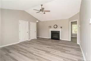 1229 Locks Creek Rd, Fayetteville, NC 28312 - Photo 2