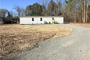 249 Hazel Ln, Cameron, NC 28326 - Photo 6