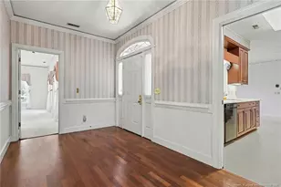 1109 Radcliff Dr, Sanford, NC 27330 - Photo 8