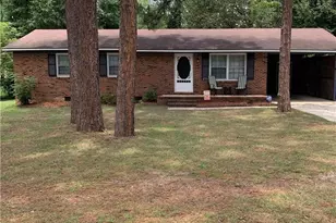 6350 Rockford Dr, Fayetteville, NC 28304 - Photo 4