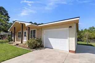 1722 Berriedale Dr, Fayetteville, NC 28304 - Photo 1