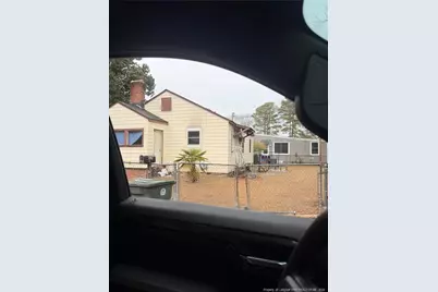 124 W Circle Court, Fayetteville, NC 28301 - Photo 2