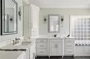 1302 Oakridge Blvd, Lumberton, NC 28358 - Photo 22