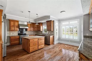 1302 Oakridge Blvd, Lumberton, NC 28358 - Photo 10