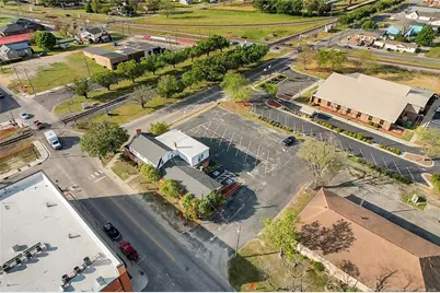 101 E 2nd Street, Pembroke, NC 28372 - Photo 2