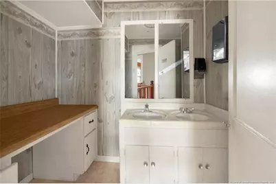 101 E 2nd Street, Pembroke, NC 28372 - Photo 16