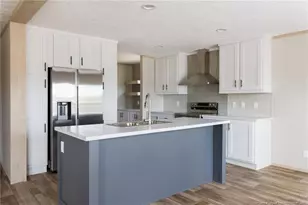 389 Corner Oaks Dr, Saint Pauls, NC 28384 - Photo 6