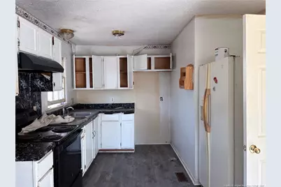 2009 Woodcrest Drive, Sanford, NC 27330 - Photo 8