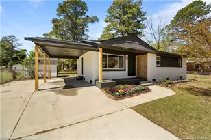 1854 Camelot Dr, Fayetteville, NC 28304 - Photo 1