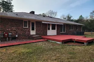 1303 Middle Rd, Fayetteville, NC 28312 - Photo 2