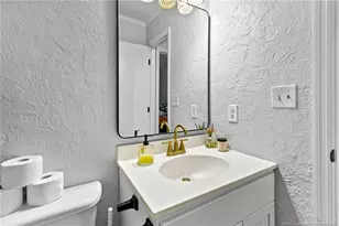 1300 Calla Cir, Fayetteville, NC 28303 - Photo 8