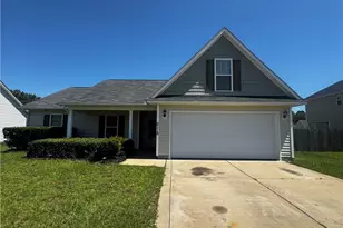 2118 Queen Elizabeth Ln, Hope Mills, NC 28348 - Photo 1