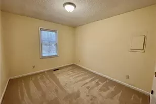 2109 Hollyridge Pl, Fayetteville, NC 28304 - Photo 14