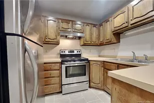 933 Creek Side Run, Fayetteville, NC 28303 - Photo 4