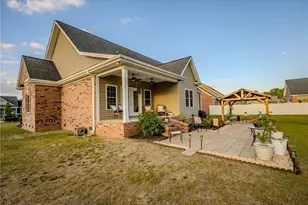87 Brownstone Dr, Lumberton, NC 28360 - Photo 8