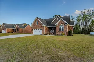 87 Brownstone Dr, Lumberton, NC 28360 - Photo 4