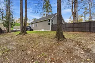 318 Coleridge Dr, Dunn, NC 28334 - Photo 2