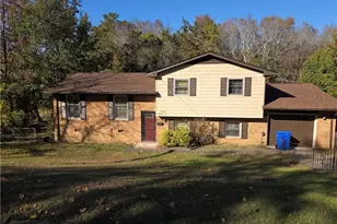 1934 N Pearl St, Fayetteville, NC 28303 - Photo 1