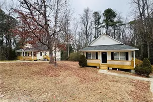 6124 Lonestar Rd, Fayetteville, NC 28303 - Photo 2