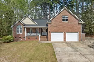 2399 Middleton Ct, Fayetteville, NC 28306 - Photo 1