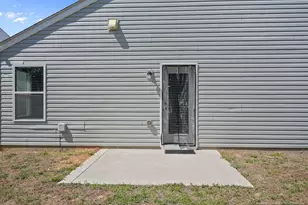 250 Melbourne Dr, Raeford, NC 28376 - Photo 32