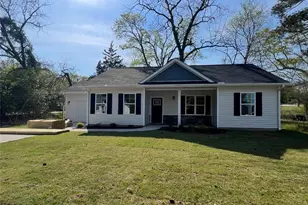 320 Currie Ct, Fayetteville, NC 28301 - Photo 1