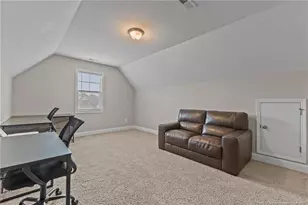 3049 N Kilchattan Dr, Fayetteville, NC 28306 - Photo 34