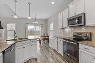 3049 N Kilchattan Dr, Fayetteville, NC 28306 - Photo 4