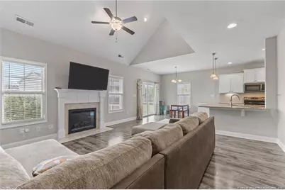 3049 N Kilchattan Drive, Fayetteville, NC 28306 - Photo 8