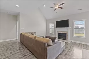 3049 N Kilchattan Dr, Fayetteville, NC 28306 - Photo 10