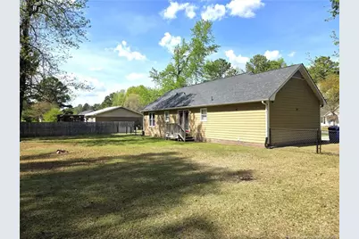 257 Berwick Drive, Raeford, NC 28376 - Photo 4