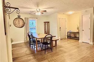 372 Woodberry Cir, Raeford, NC 28376 - Photo 4