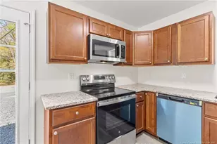 401 Cedric St, Fayetteville, NC 28303 - Photo 10