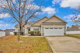 131 Emerywood Ct, Raeford, NC 28376 - Photo 2