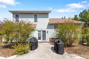 704 Fairbluff Dr, Hope Mills, NC 28348 - Photo 40