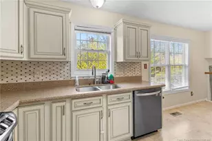 704 Fairbluff Dr, Hope Mills, NC 28348 - Photo 14