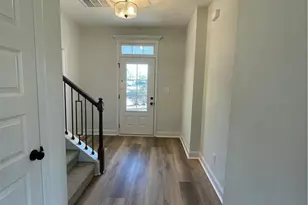 7194 Manassas St, Fayetteville, NC 28304 - Photo 2