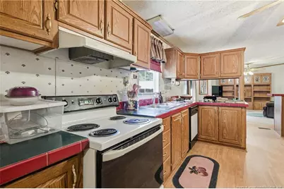 7307 Roslin Farm Road, Hope Mills, NC 28348 - Photo 18