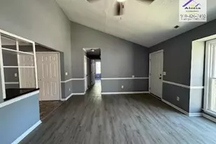 5716 5 Sisters Ct, Fayetteville, NC 28311 - Photo 2