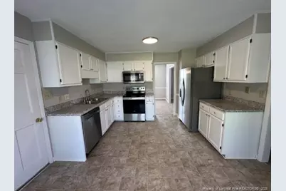 5901 Watercrest Court, Fayetteville, NC 28304 - Photo 8