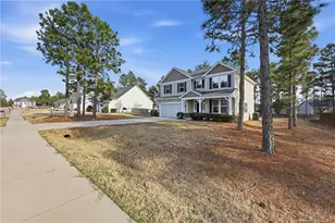 4045 Irwin Dr, Aberdeen, NC 28315 - Photo 6