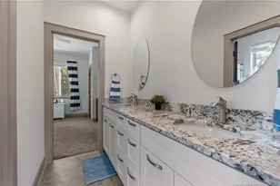 190 Devon Cir, Aberdeen, NC 28315 - Photo 36