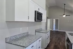 3420 Green Valley Rd, Fayetteville, NC 28311 - Photo 10