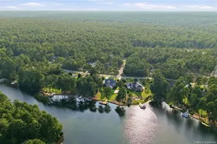 30220 W Lake Dr, Wagram, NC 28396 - Photo 2
