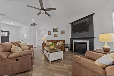 30220 W Lake Drive, Wagram, NC 28396 - Photo 12