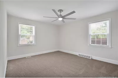 210 W 21st Street N, Lumberton, NC 28358 - Photo 22